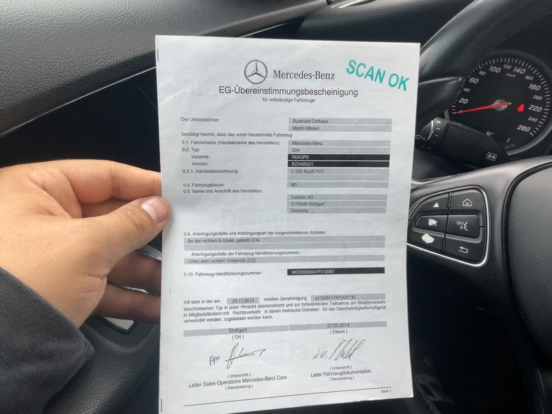 Mercedes-Benz C-Klasse C 220 d BlueTEC Avantgarde — zdjęcie 16