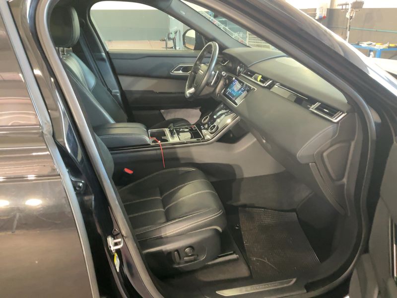Land Rover Range Rover Velar 2.0 Diesel S R-Dynamic — zdjęcie 11