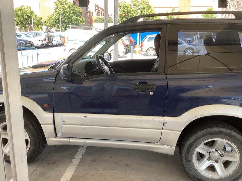 Suzuki Grand Vitara 2.0 Turbodiesel TD Básico — zdjęcie 4