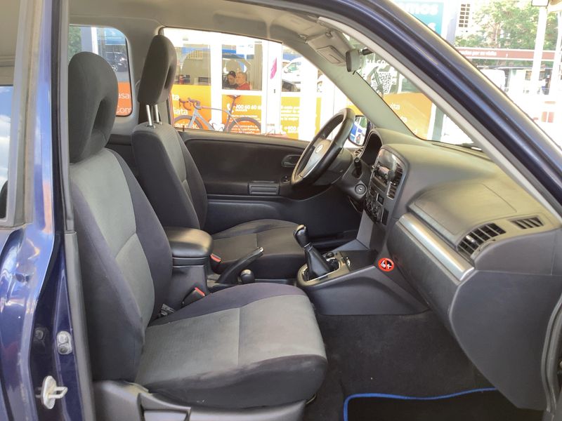 Suzuki Grand Vitara 2.0 Turbodiesel TD Básico — zdjęcie 11