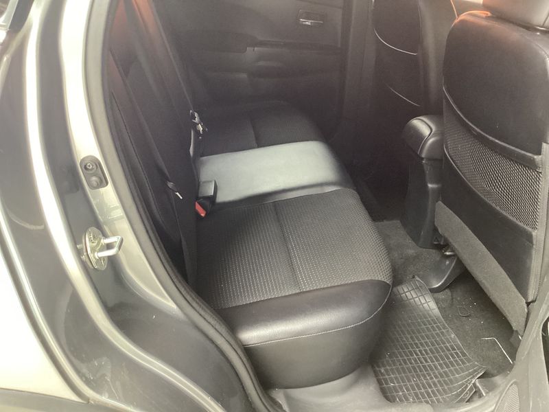 Citroen C4 Aircross 1.6 e-HDi Exclusive 4WD — zdjęcie 14