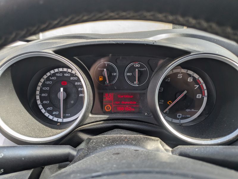 Alfa Romeo Giulietta 1.4 Turbo Distinctive — zdjęcie 12