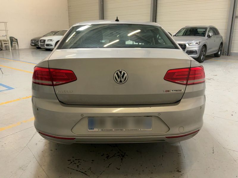 Volkswagen Passat 1.6 TDI Comfortline BlueMotion Tech — zdjęcie 5