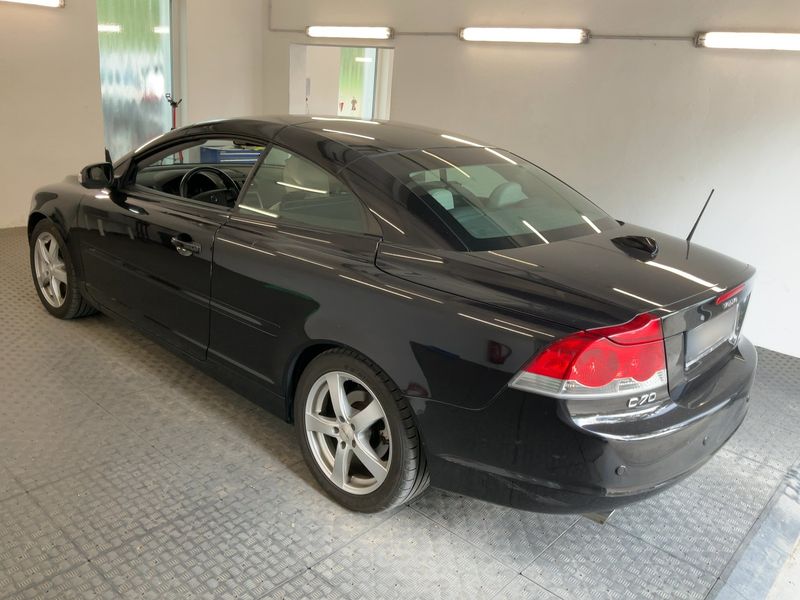 Volvo C70 2.4 D5 Summum — zdjęcie 3