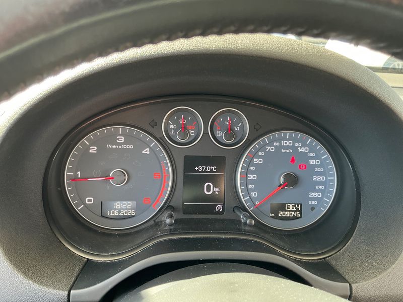 Audi A3 Sportback 1.6 TDI Attraction — zdjęcie 13