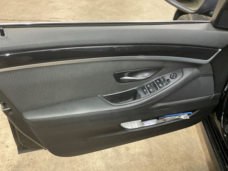 BMW 5er 520d 2015 – снимка 24