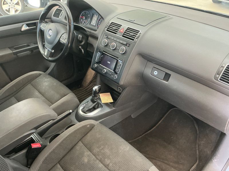Volkswagen Touran 2.0 TDI Comfortline BlueMotion Tech 2012 – снимка 3