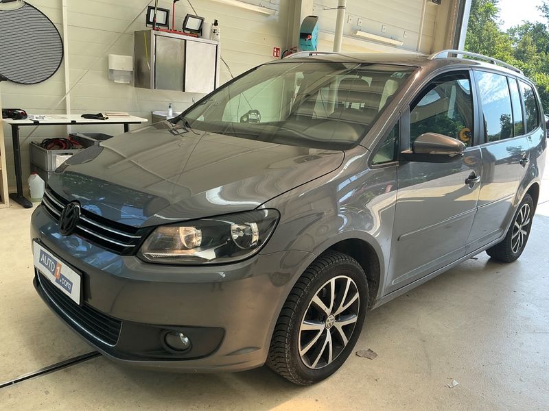 Volkswagen Touran 2.0 TDI Comfortline BlueMotion Tech 2012 – снимка 1