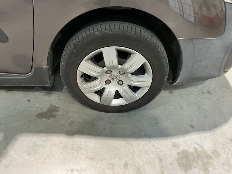 Peugeot Partner 1.2 PureTech Outdoor 2016 – снимка 11
