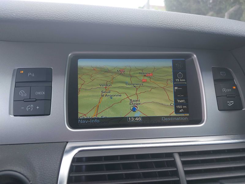 Audi Q7 3.0 V6 TDI quattro — zdjęcie 13