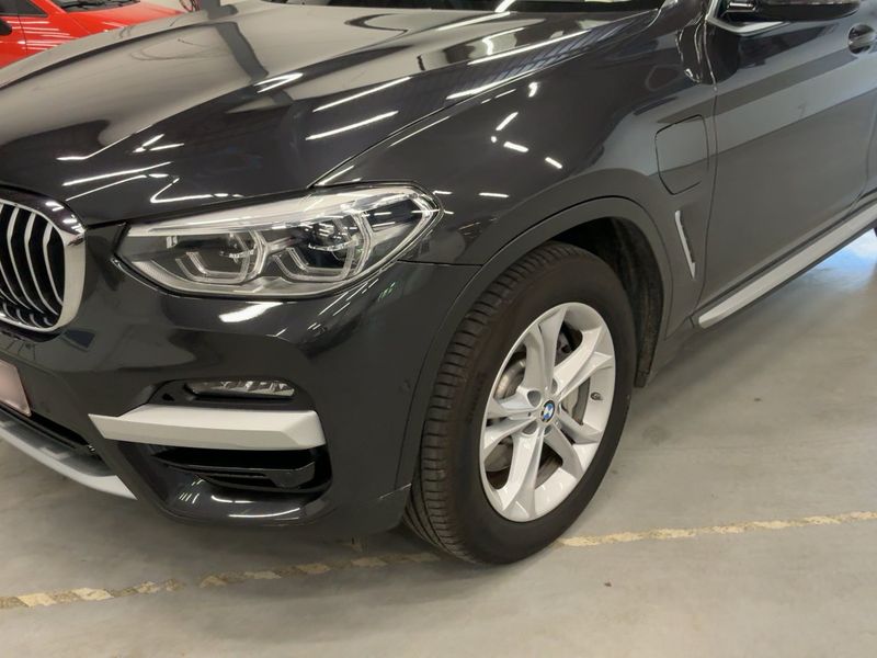 BMW X3 xDrive 30e xLine — zdjęcie 2