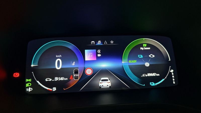 Renault Arkana 1.6 Hybrid E-Tech Techno — zdjęcie 12