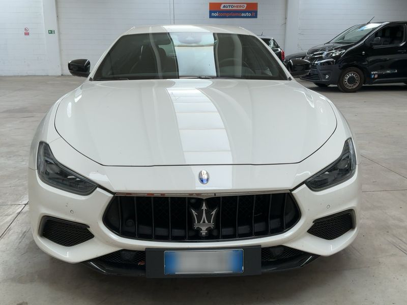 Maserati Ghibli 3.0 V6 TwinTurbo Gran Sport S Q4 — zdjęcie 9