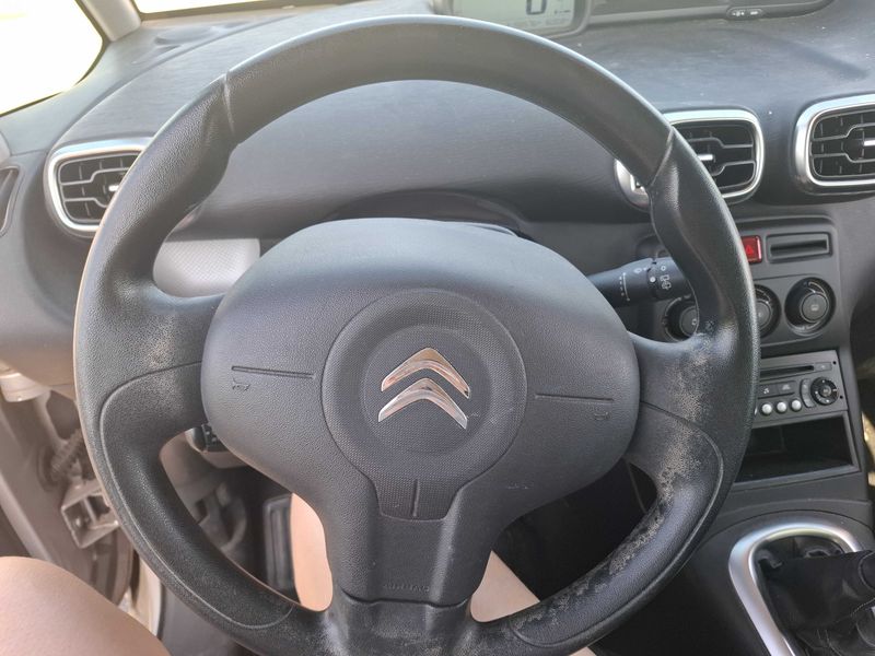 Citroen C3 Picasso 1.6 Blue-HDi Confort 2016 – снимка 33