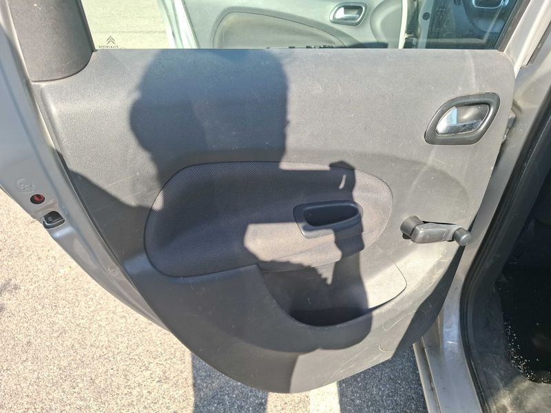 Citroen C3 Picasso 1.6 Blue-HDi Confort 2016 – снимка 37