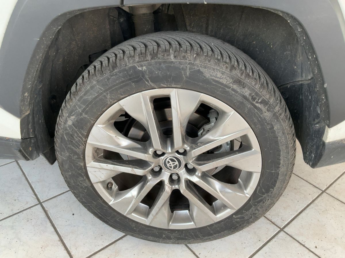 Toyota RAV 2021 — photo 6