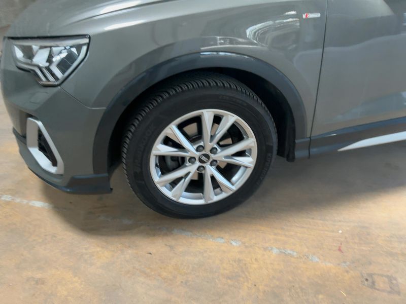 Audi Q3 Sportback 35 TFSI Mild-Hybrid S line 2021 – снимка 3