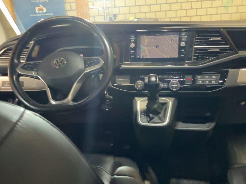 Volkswagen T6 Multivan 2.0 TDI Highline 4Motion — zdjęcie 12