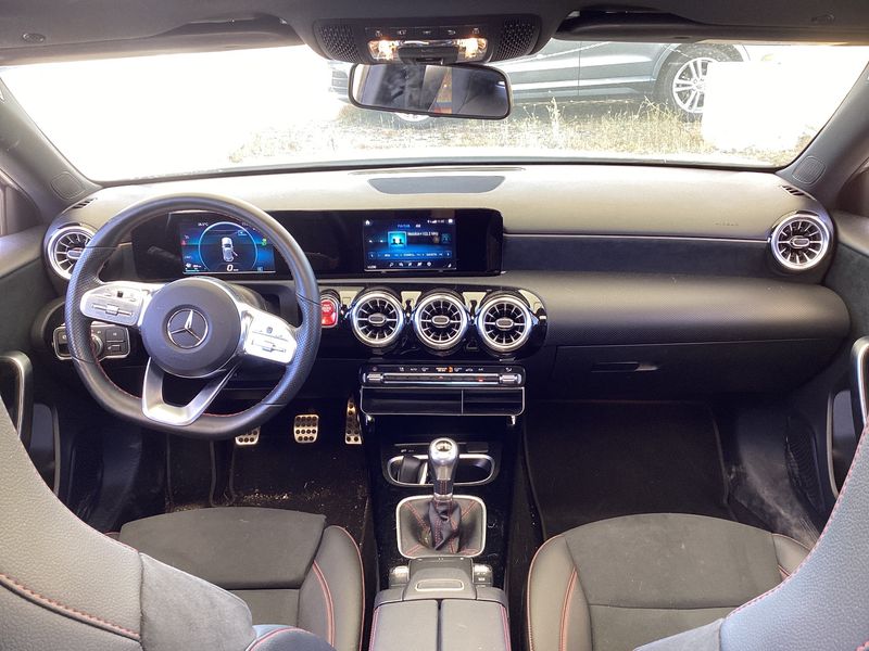 Mercedes-Benz A-Klasse A 160 AMG Line — zdjęcie 12
