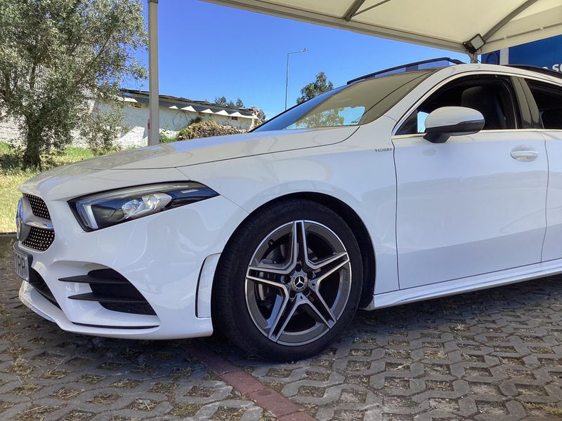 Mercedes-Benz A-Klasse A 160 AMG Line — zdjęcie 2