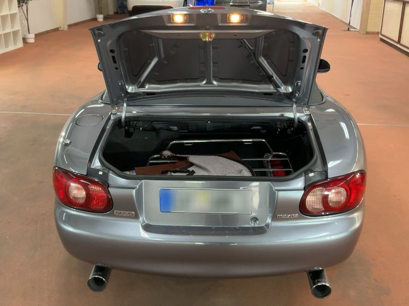 Mazda MX-5 1.8 Memories — zdjęcie 10