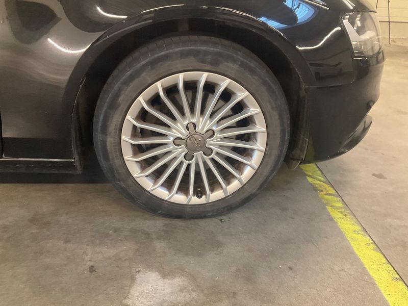 Audi A4 2.0 TDI Attraction 2012 – снимка 11
