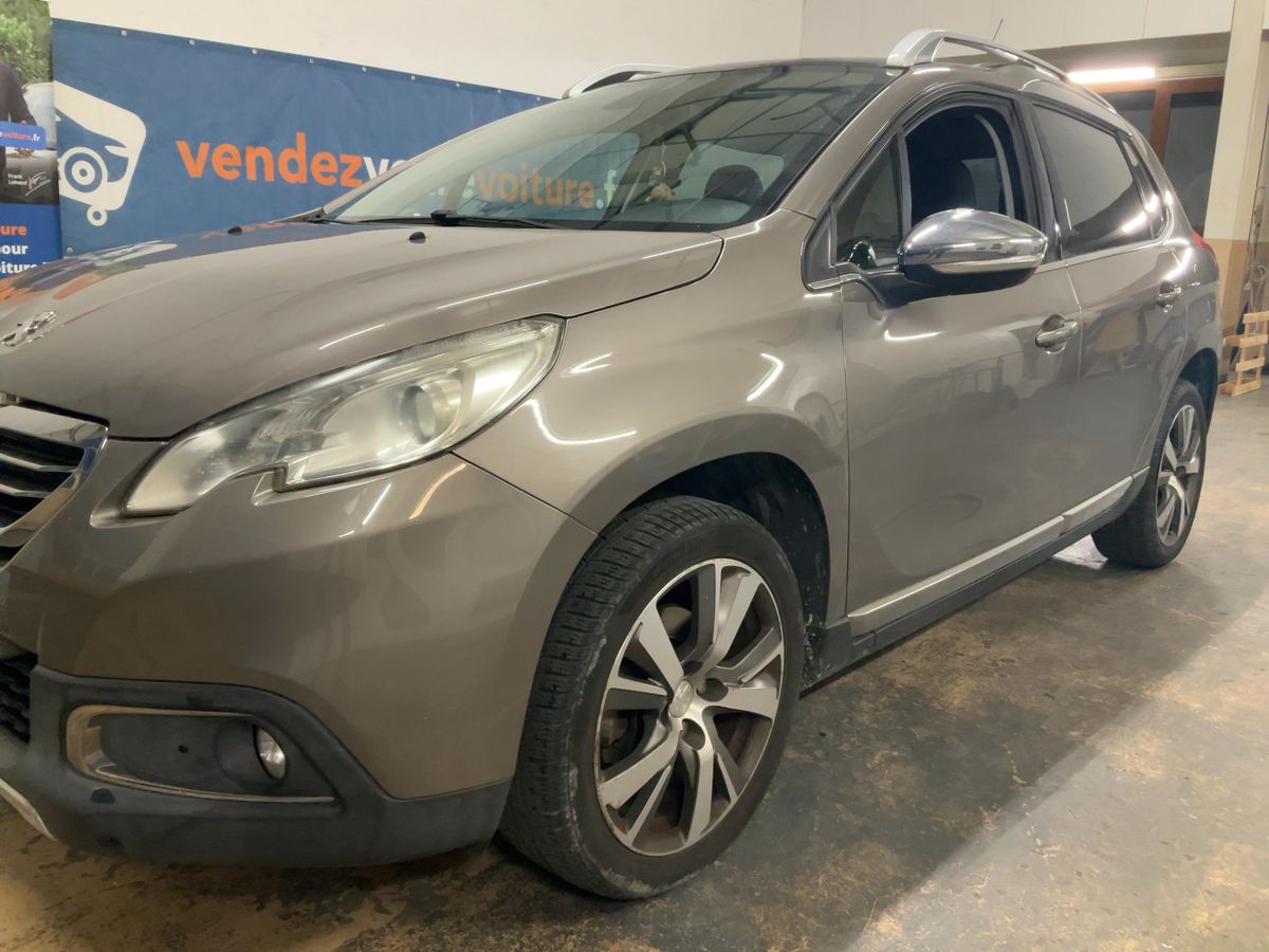 Peugeot 2008 1.6 e-HDi Feline Titane