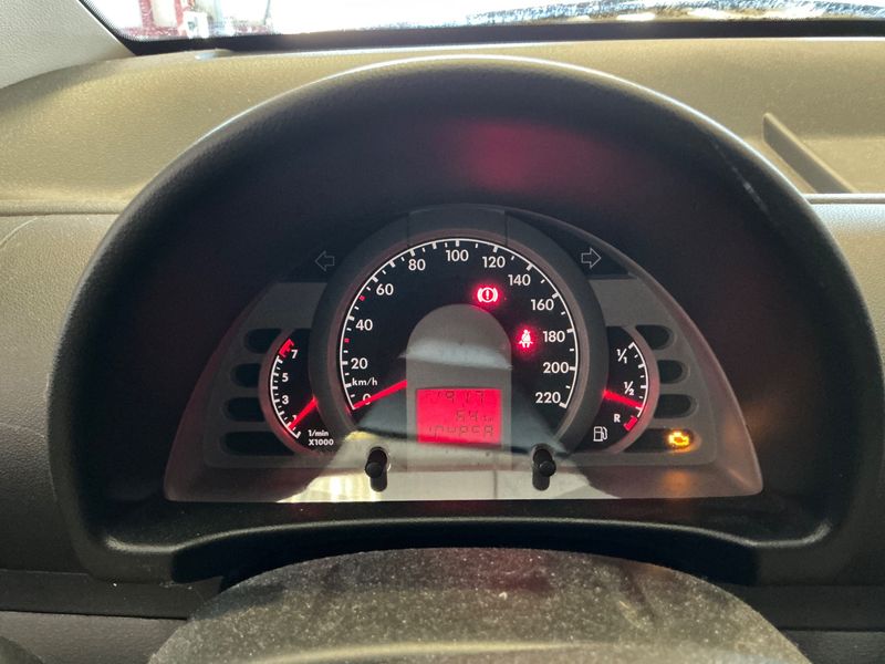 Volkswagen Fox 1.4 — zdjęcie 4