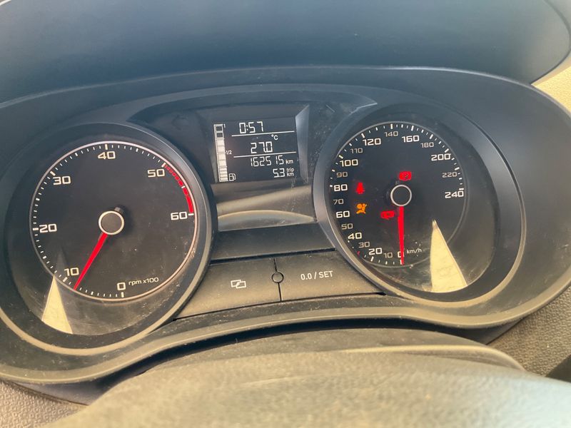 Seat Ibiza 1.6 TDI Stylance / Style 2014 – снимка 27