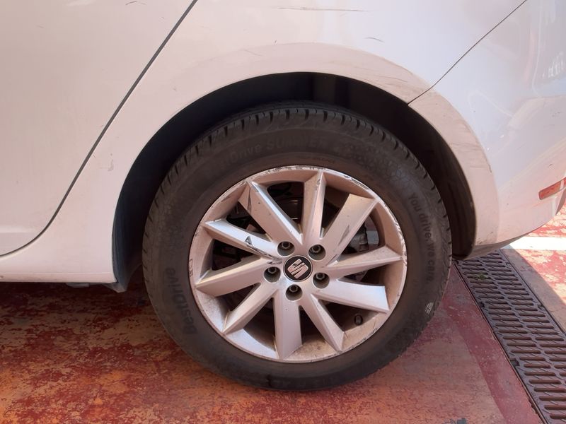 Seat Ibiza 1.6 TDI Stylance / Style 2014 – снимка 5