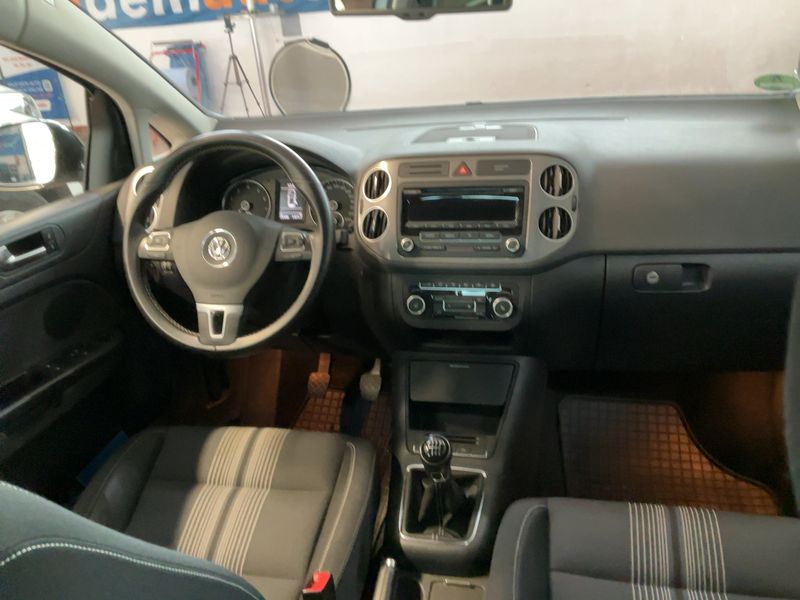 Volkswagen Golf VI Plus 1.2 TSI Match 2012 – снимка 18