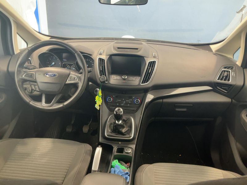 Ford C-Max 1.5 TDCi Titanium 2015 – снимка 17