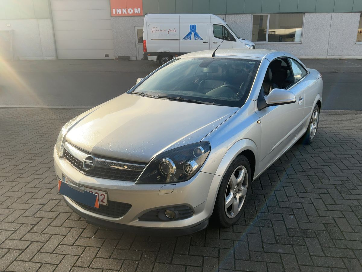Opel Astra 1.8 Cosmo