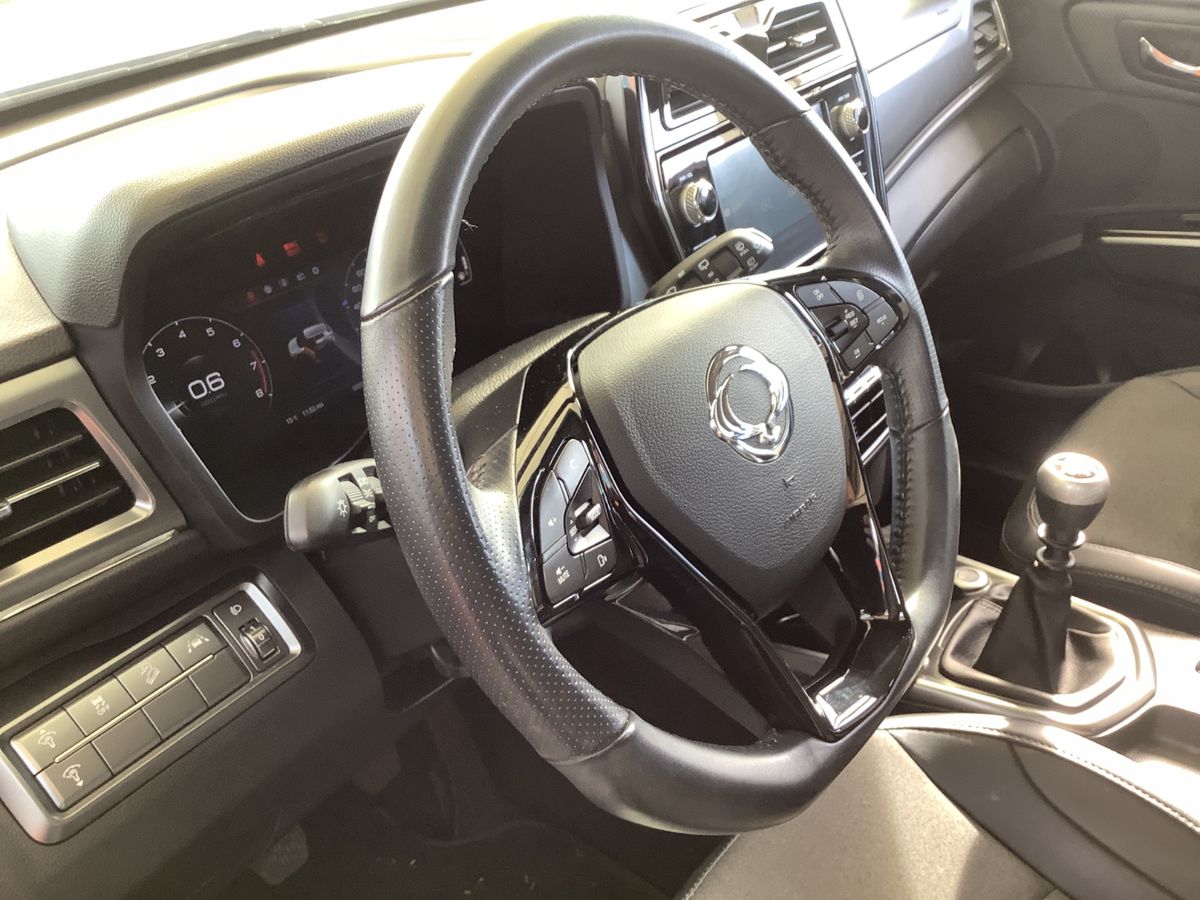 Ssangyong Tivoli 2020 — photo 43