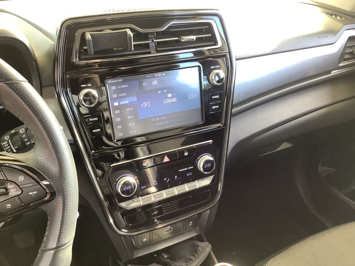 Ssangyong Tivoli 2020 — photo 35