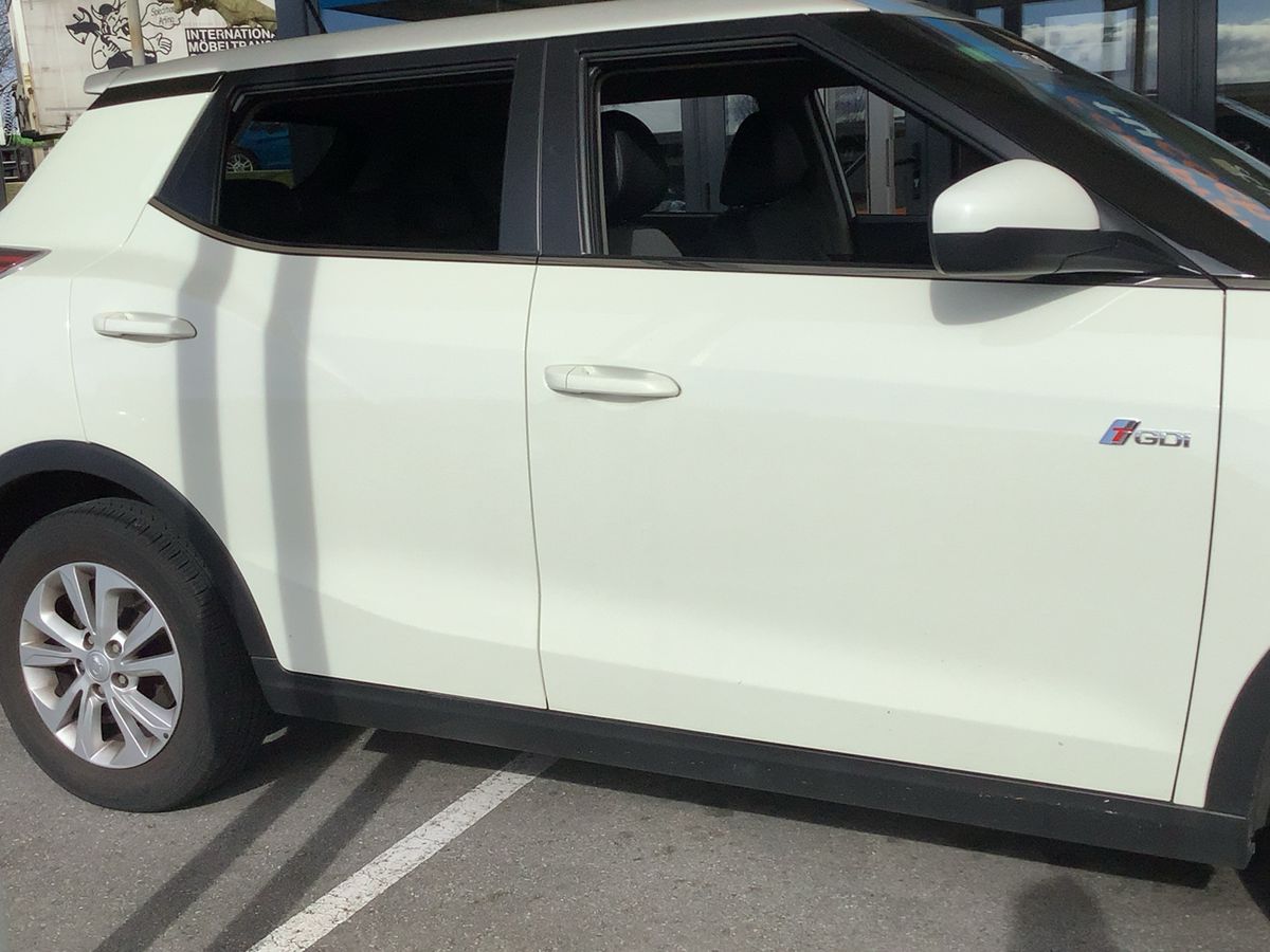 Ssangyong Tivoli 2020 — photo 11