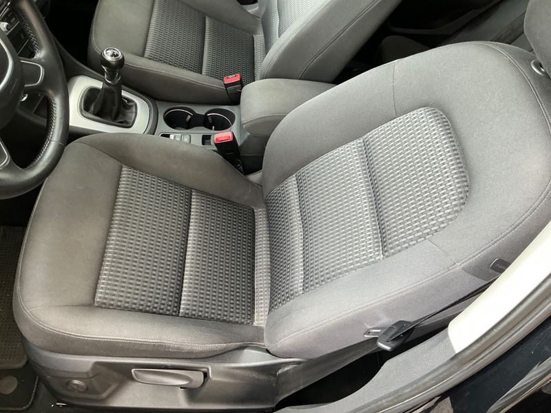 Audi Q3 2.0 TDI Ambiente 2013 – снимка 23