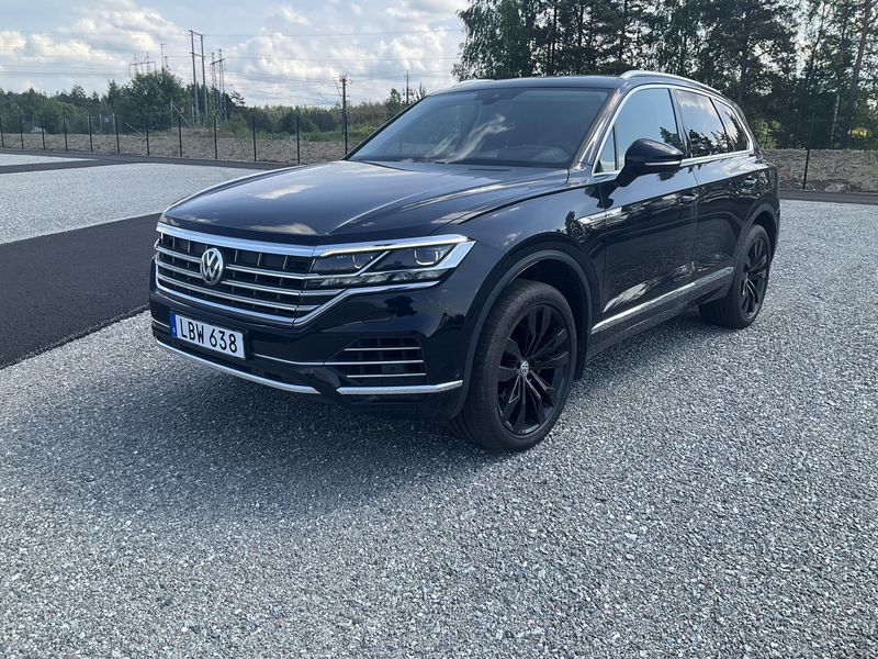 Volkswagen Touareg 3.0 V6 TDI Elegance 4Motion — zdjęcie 1