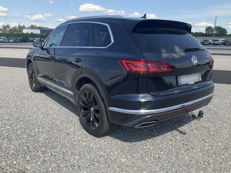 Volkswagen Touareg 3.0 V6 TDI Elegance 4Motion — zdjęcie 3