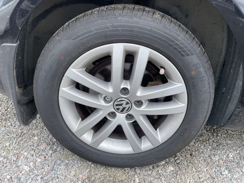 Volkswagen Touran 1.4 TSI Comfortline 2015 – снимка 9
