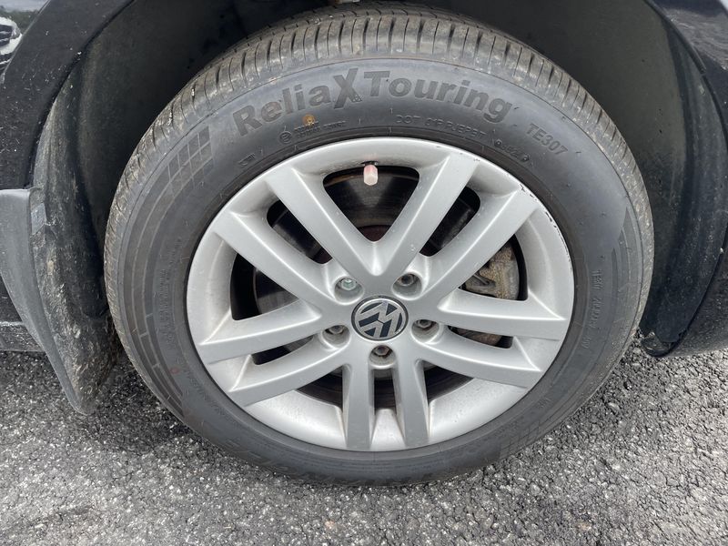 Volkswagen Touran 1.4 TSI Comfortline 2015 – снимка 11
