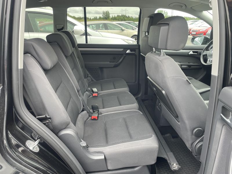 Volkswagen Touran 1.4 TSI Comfortline 2015 – снимка 19