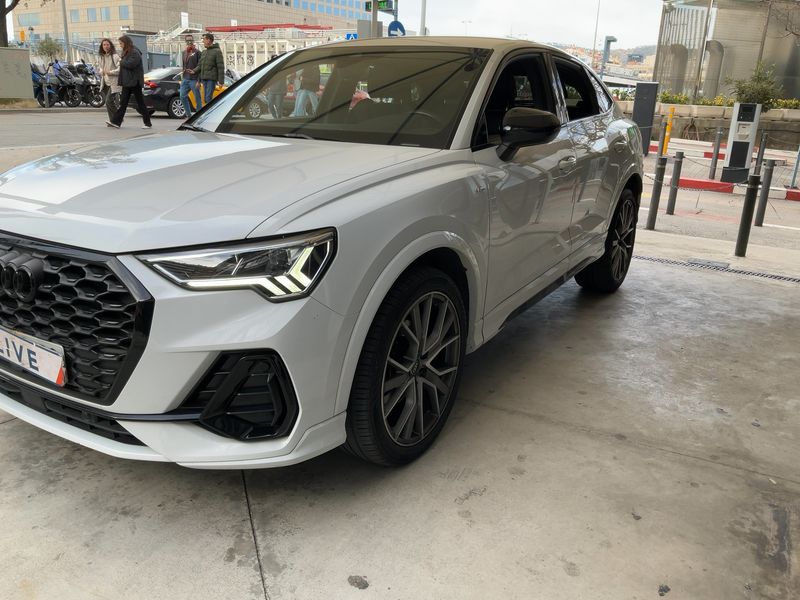 Audi Q3 Sportback 35 TDI Black line — zdjęcie 2
