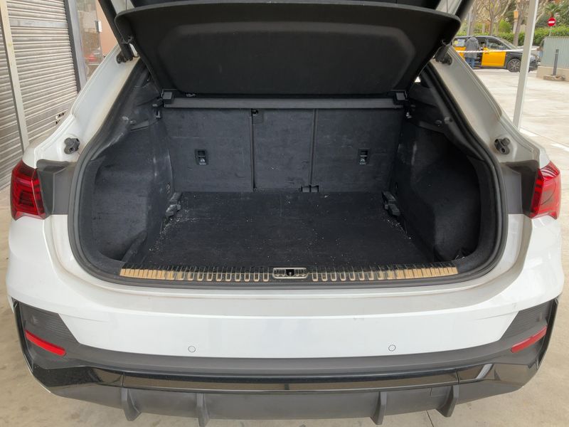 Audi Q3 Sportback 35 TDI Black line — zdjęcie 10