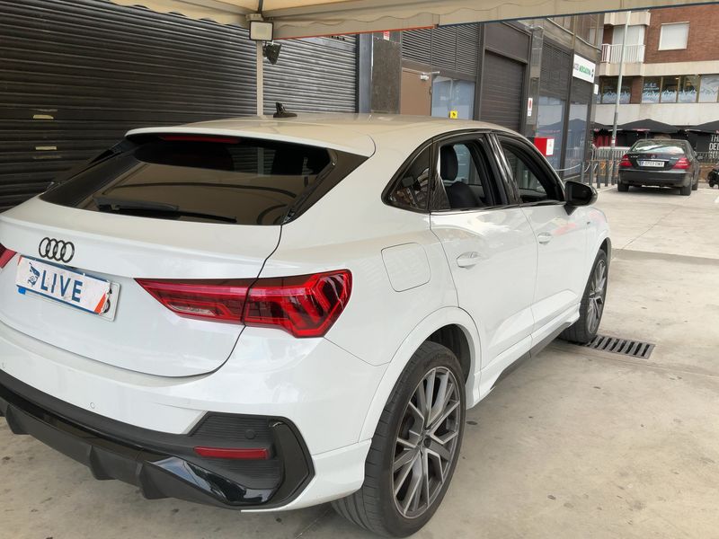 Audi Q3 Sportback 35 TDI Black line — zdjęcie 6