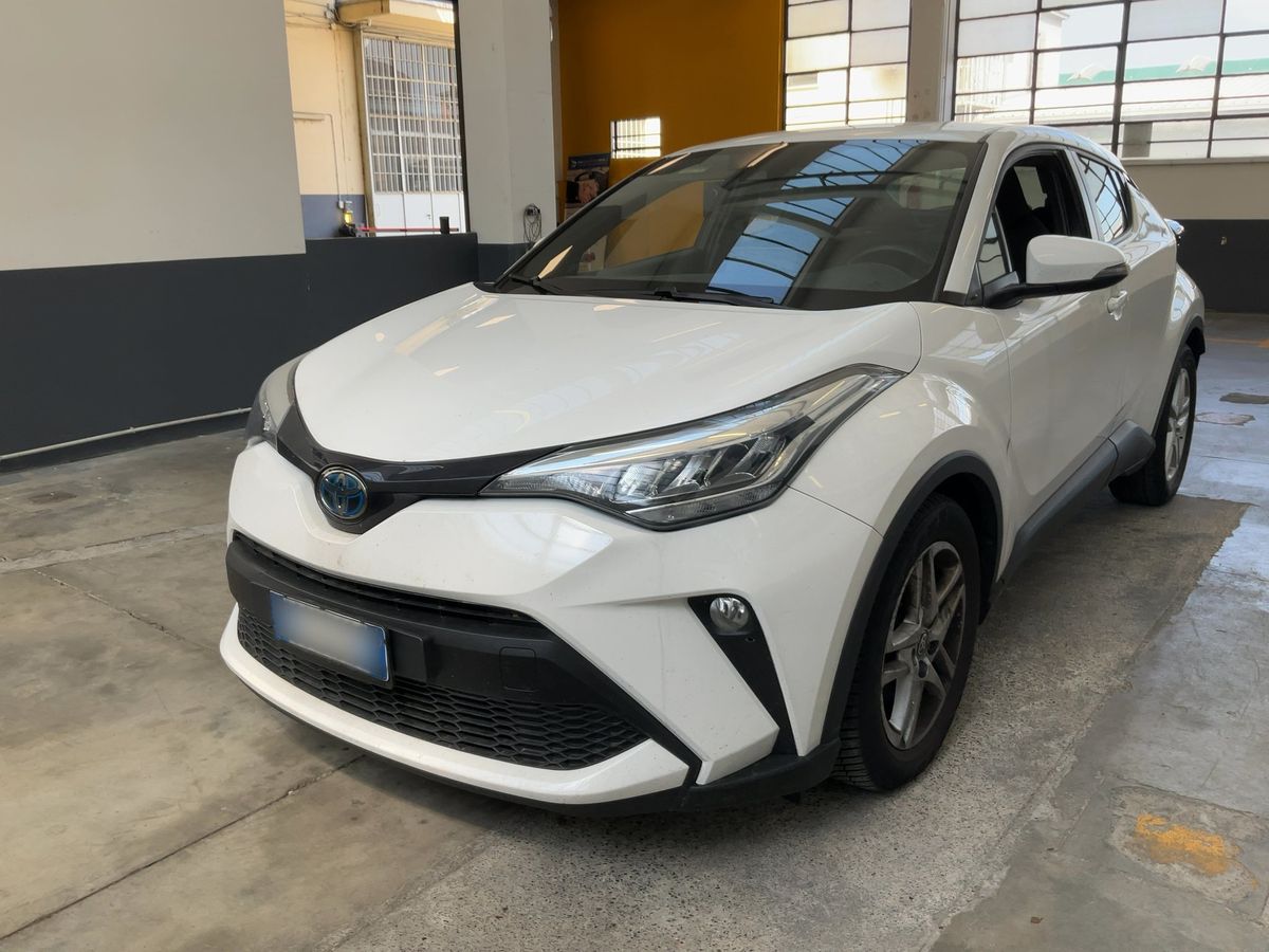 Toyota C-HR 2022 — photo 1