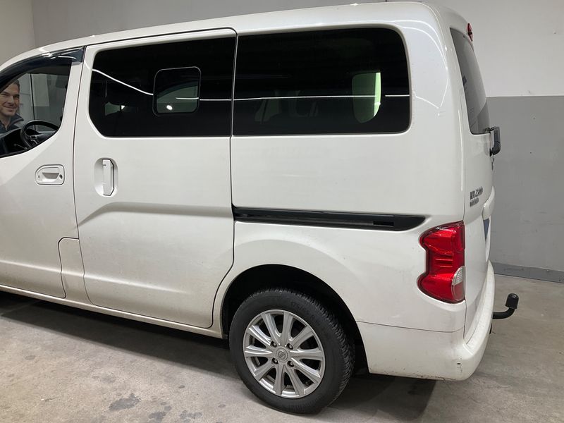 Nissan NV200 Evalia 1.5 dCi Evalia Tekna photo Nissan NV200 Evalia 1.5 dCi Evalia Tekna