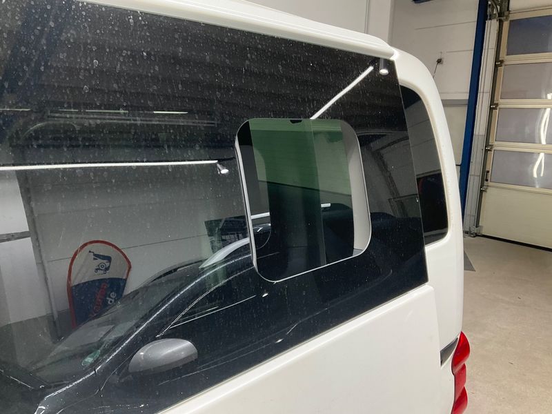 Nissan NV200 Evalia 1.5 dCi Evalia Tekna photo Nissan NV200 Evalia 1.5 dCi Evalia Tekna