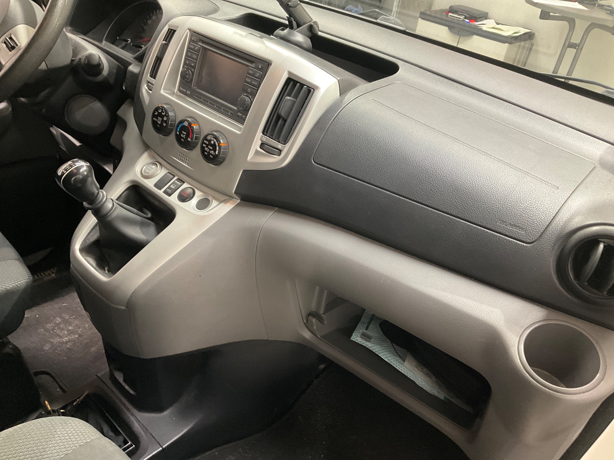 Nissan NV200 Evalia 1.5 dCi Evalia Tekna photo Nissan NV200 Evalia 1.5 dCi Evalia Tekna