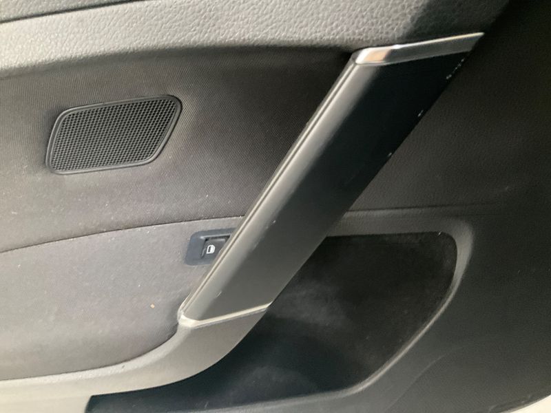 Volkswagen Golf VII 1.2 TSI Lounge BlueMotion Tech 2015 – снимка 29